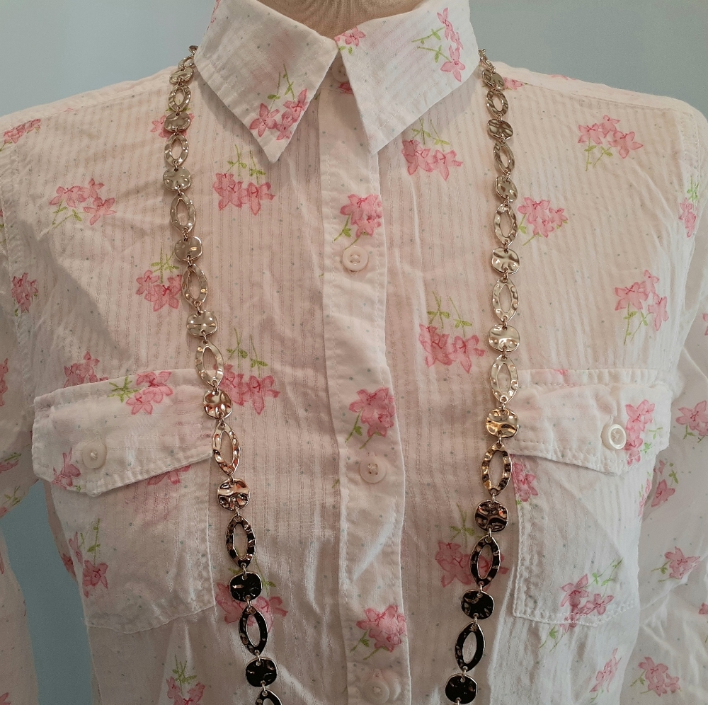 Shirt. - Picture 4 of 10